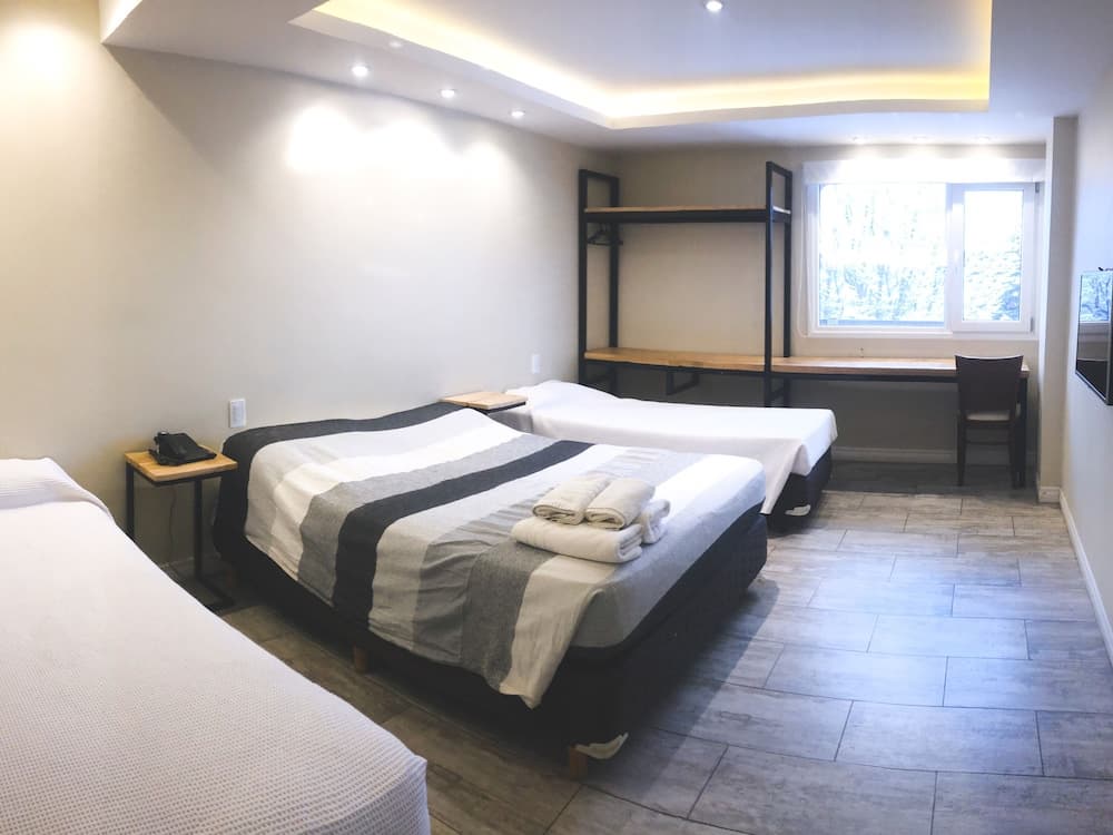 Mónaco Hotel , Room