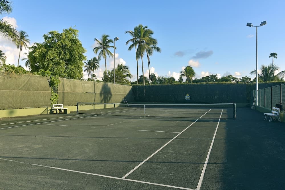 Iberostar Waves Punta Cana - All Inclusive, Tennis court