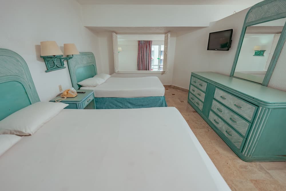 *Playa Suites, Room