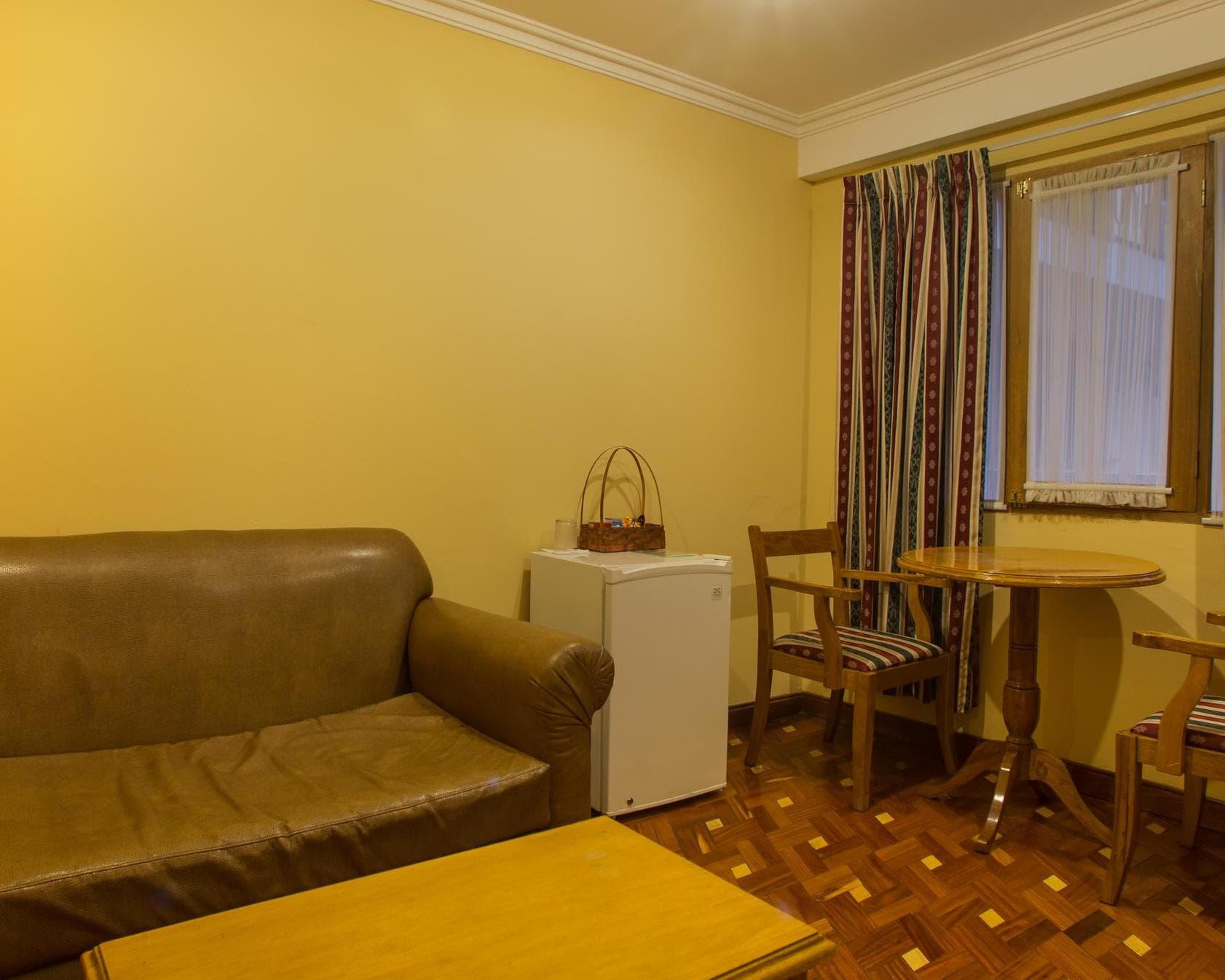 HOTEL CIMA ARGENTUM, 