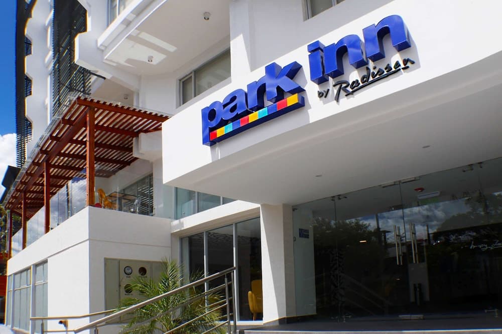 PARK INN BY RADISSON QUITO, Exterior