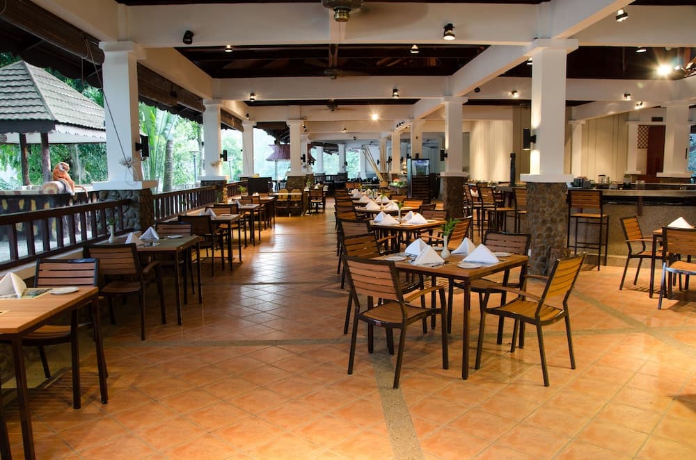 Mutiara Taman Negara, Restaurant