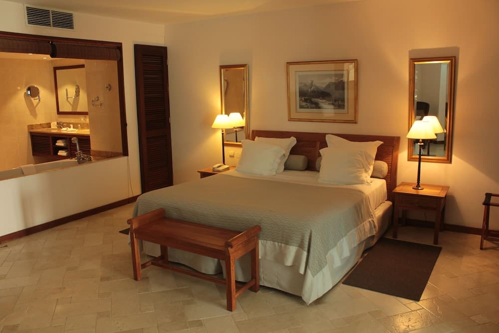 Le Saint Alexis, Room