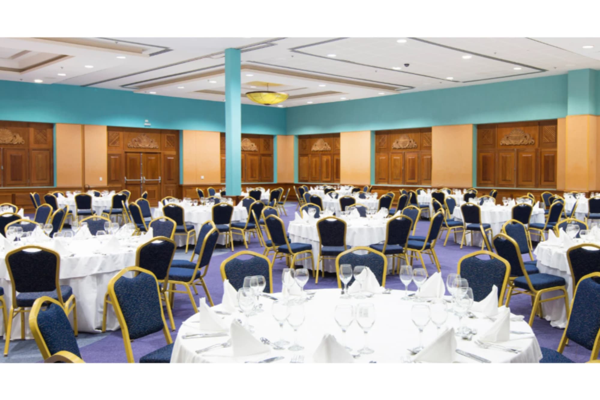 Iberostar Waves Bahia All Inclusive, Conferences