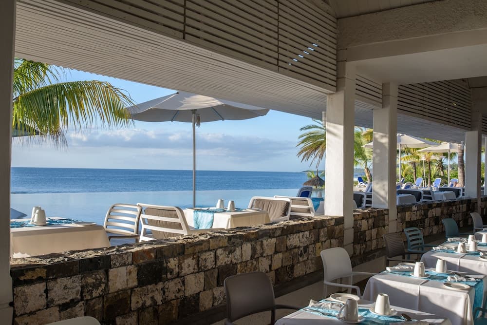 Anelia Resort & Spa, Restaurant