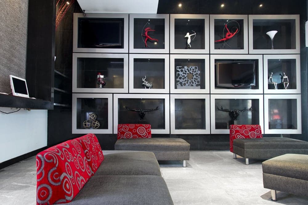 *Regente Hotel, Lobby sitting area