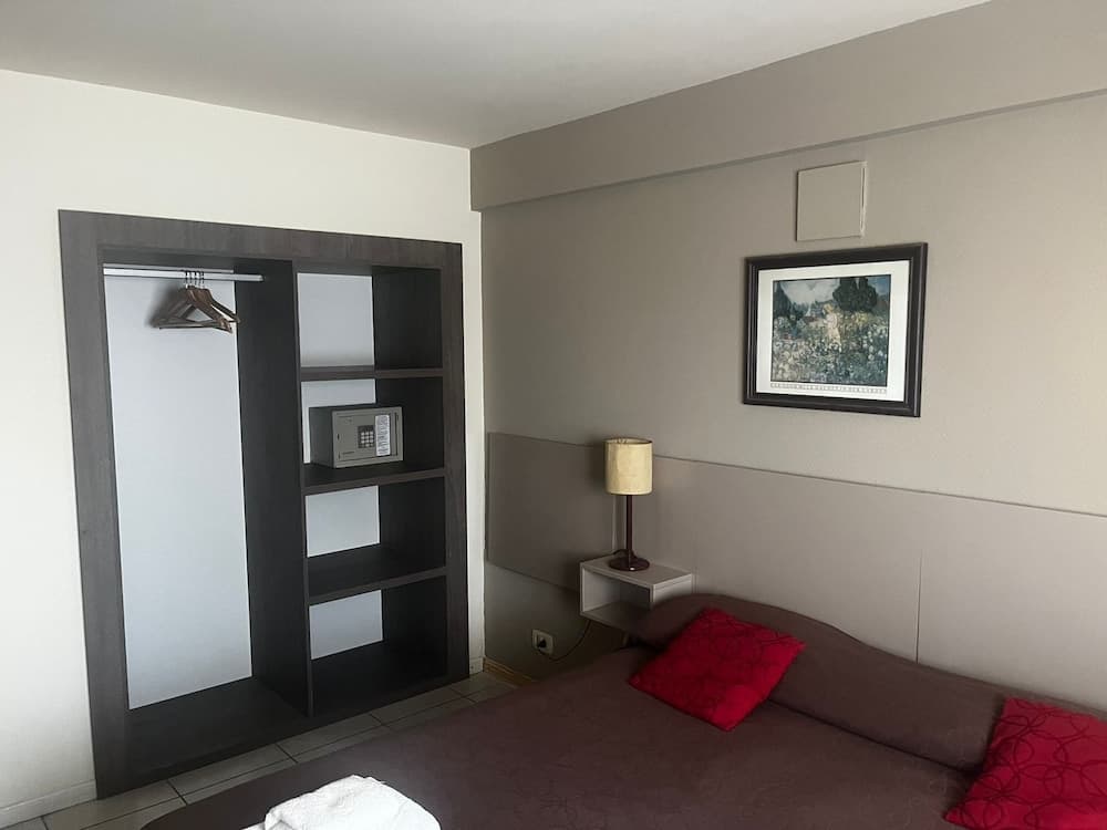 Hotel Internacional, Room