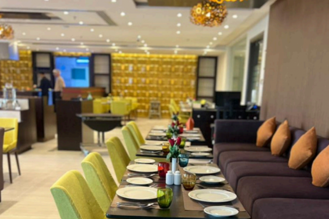 Carnelian Muscat - Airport Hotel, 