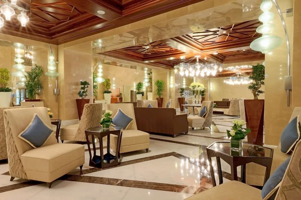 Hilton Suites Makkah, Reception
