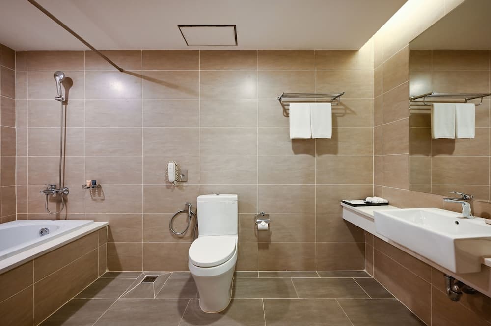 Muong Thanh Grand Sai Gon Centre Hotel 4*, Bathroom