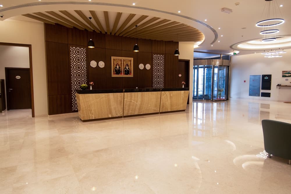 Rozana Hotel, Reception