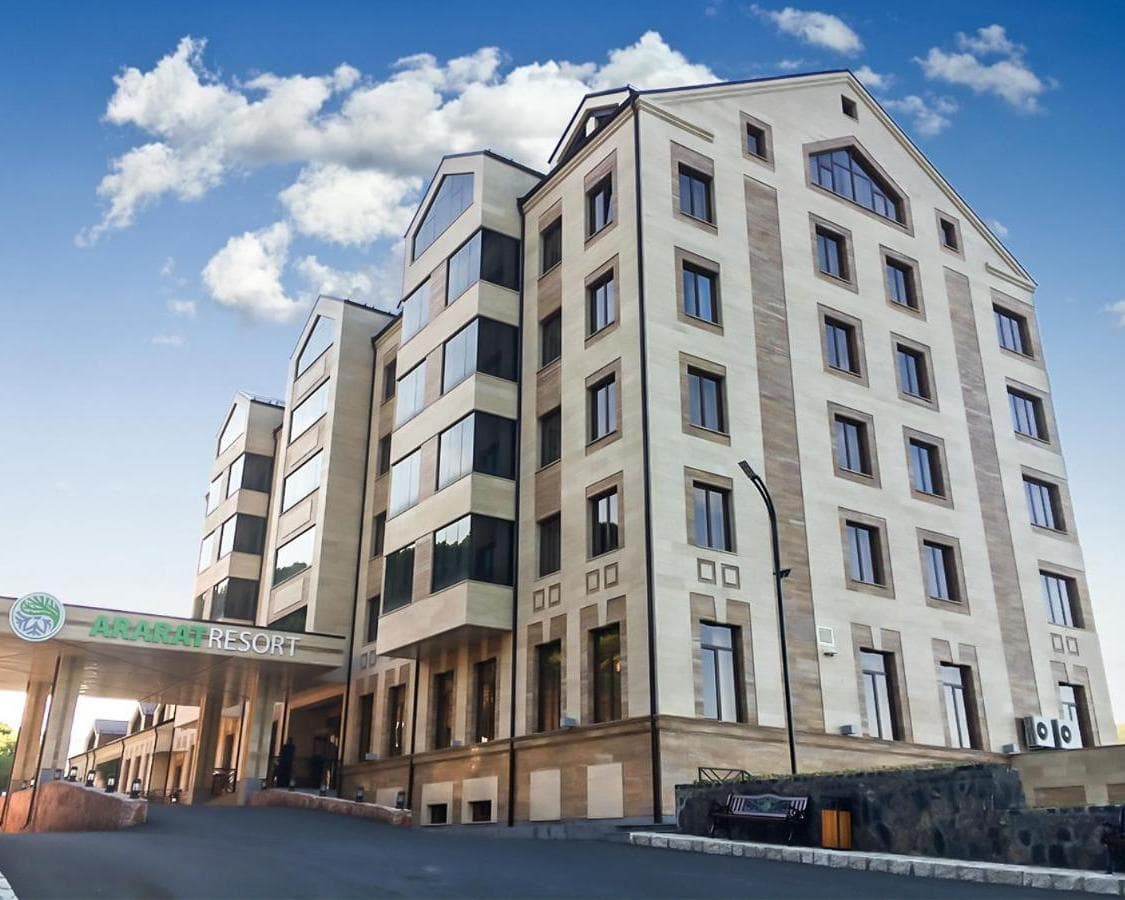 Ararat Resort, 