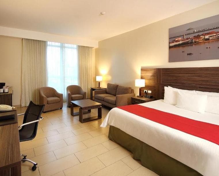 Victoria Hotel and Suites Panama , 