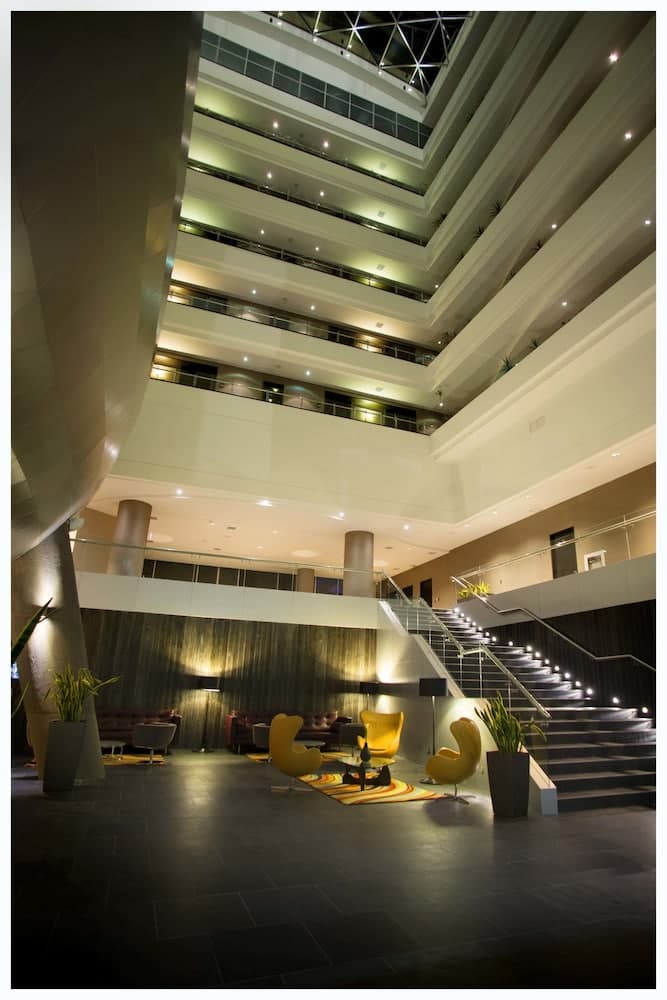 Casa Grande Hotel, Interior Entrance