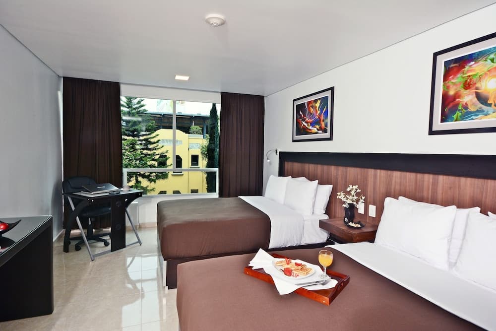 *Hotel & Suites PF, Room
