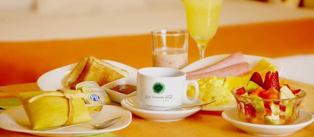 Hotel BY Armonia SCZ, Breakfast Area