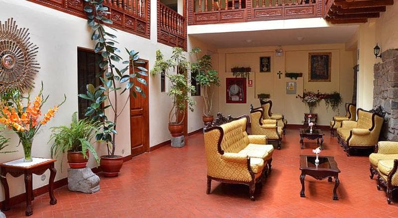 Hotel Siete Ventanas, COM