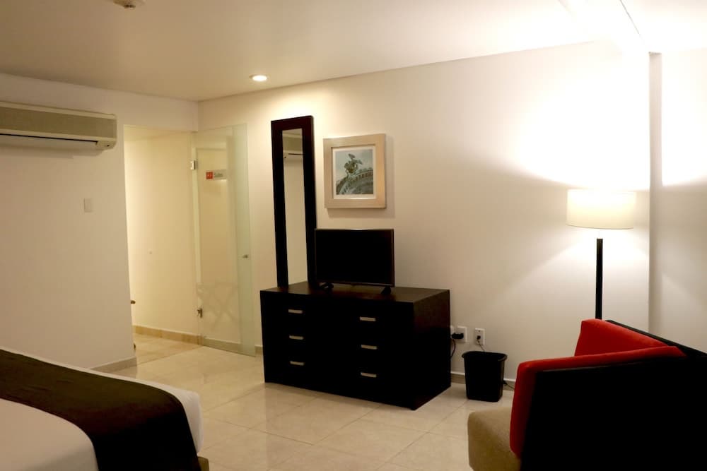 *Hotel & Suites PF, Room amenity