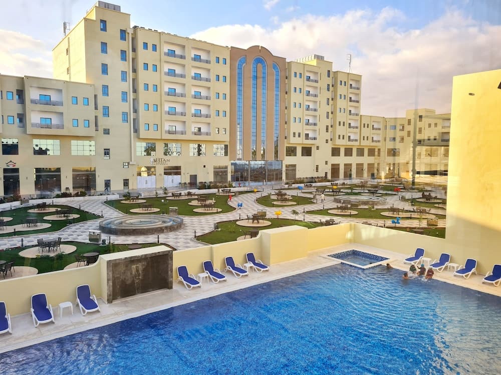 The Plaza Hotel and Resort, Outdoor pool