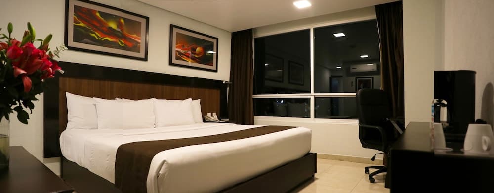 *Hotel & Suites PF, Room