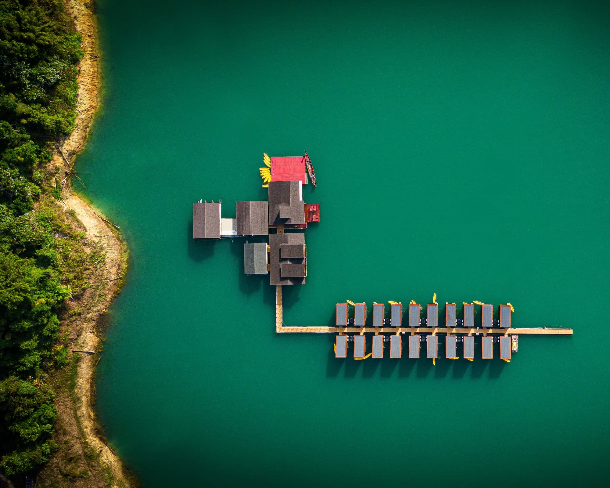 360° ISSARA Floating Resort, 