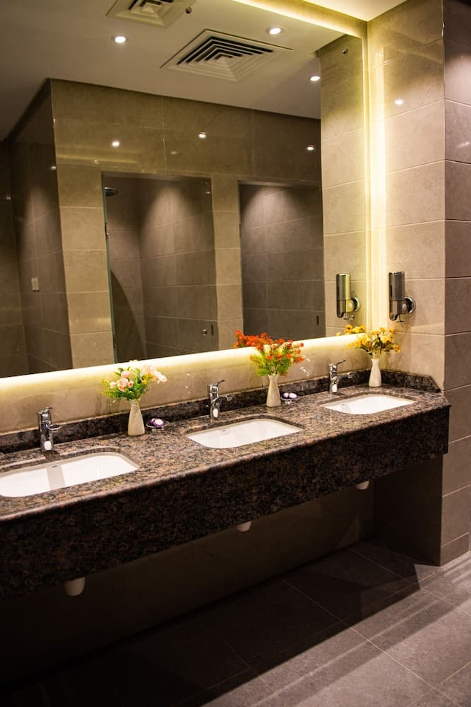 Rozana Hotel, Indoor pool