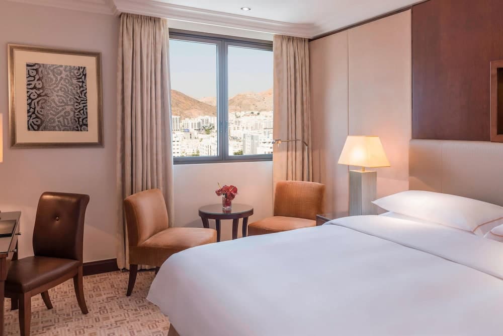 Sheraton Oman Hotel, Room