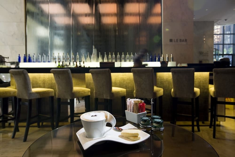 Southern Sun Cape Sun, Bar (on property)