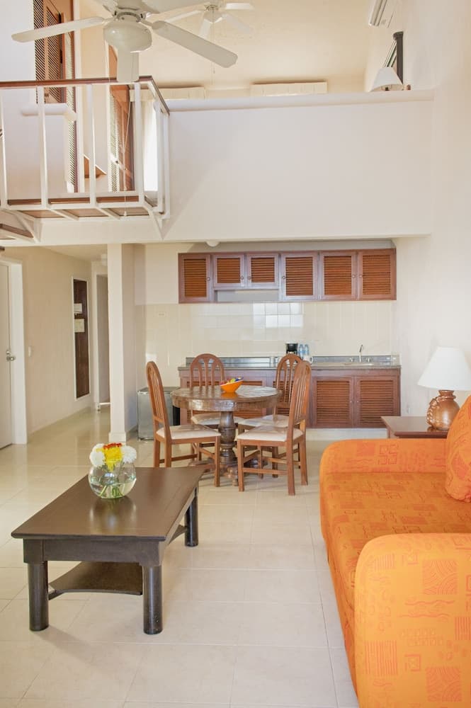 All Ritmo Cancun Resort & Water Park - All Inclusive [EXCLUSIVO BLOQUEOS], Private kitchenette