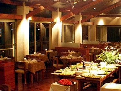 Raices Esturion Hotel, 