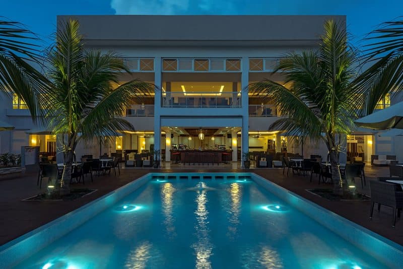 Roc Casa del Mar, BAR