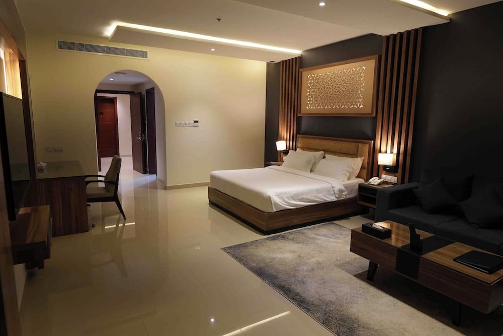 The Plaza Hotel and Resort, Room