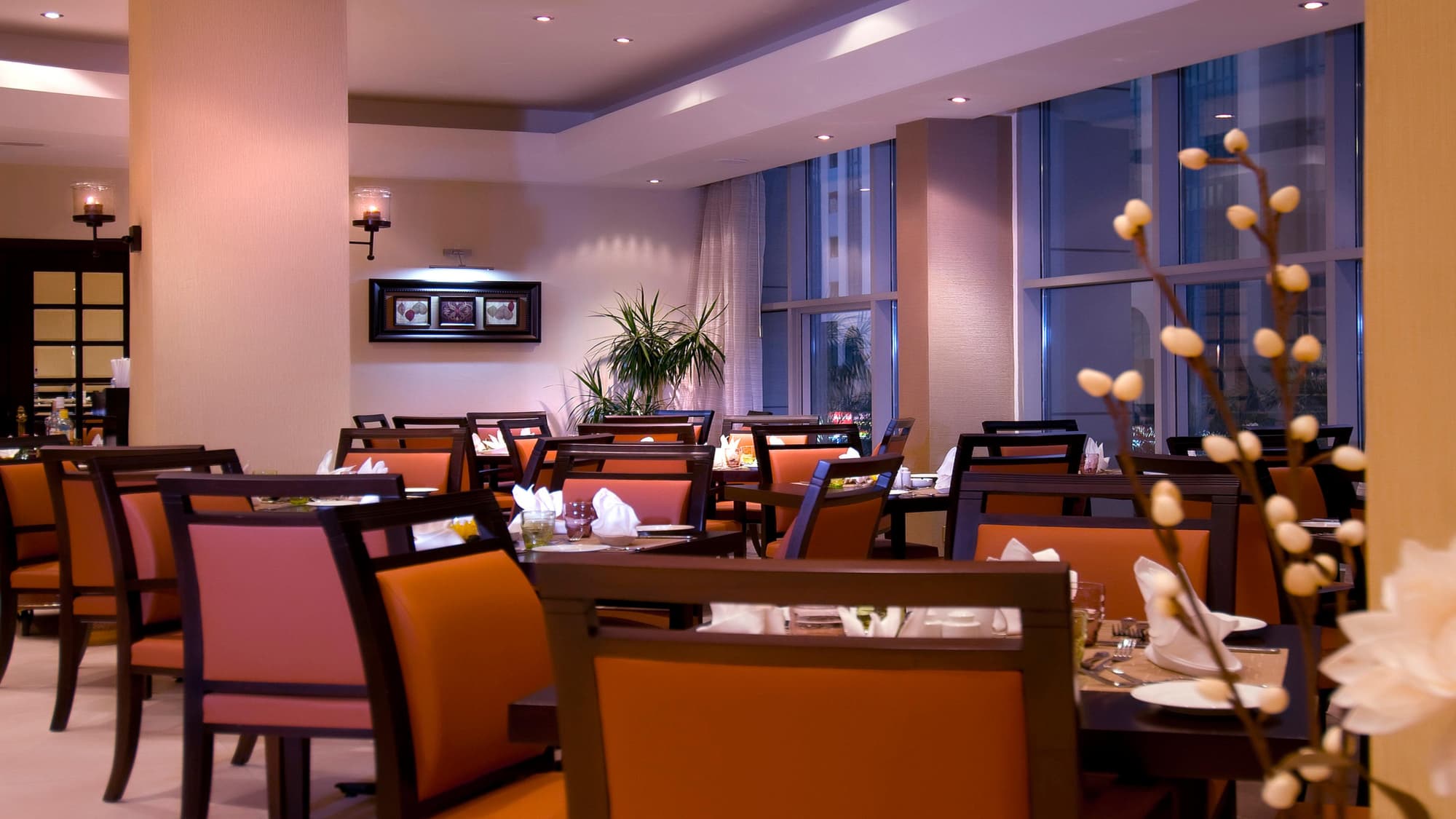 Copthorne Downtown Abu Dhabi , Restaurant