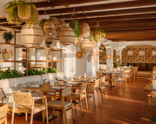 Mangia's Santa Teresa Sardinia, Curio Collection by Hilton, 