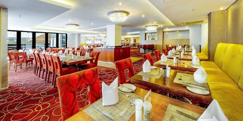 Cresta Grande Cape Town, Restaurant