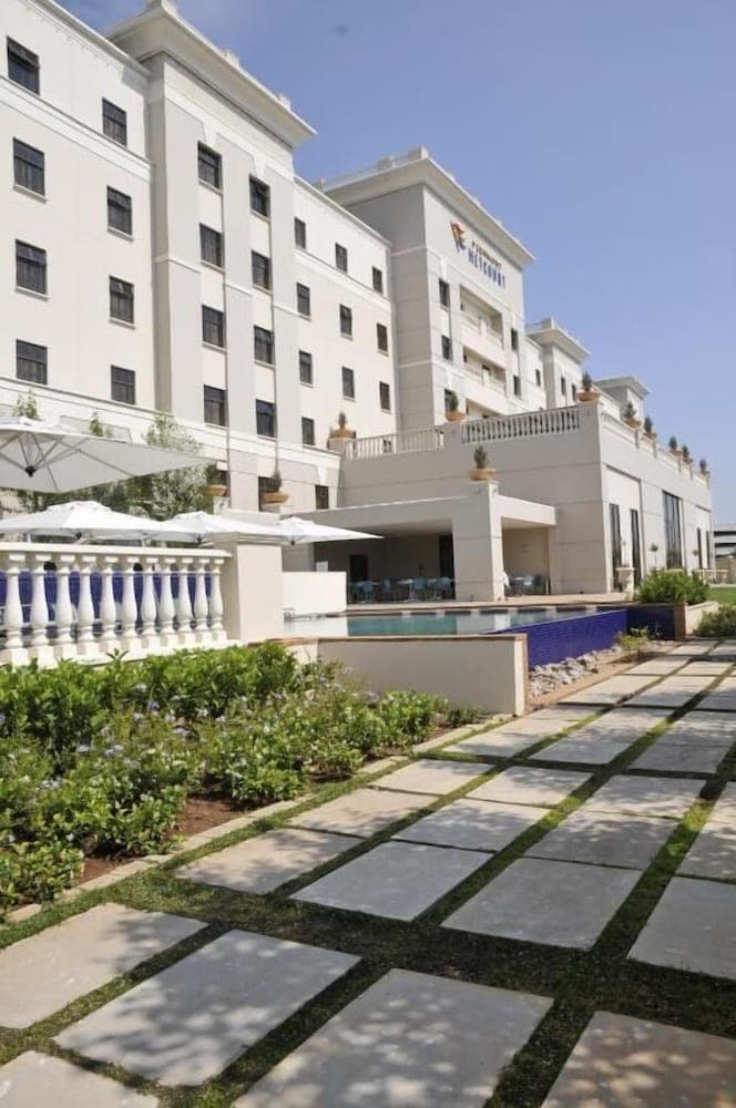 Peermont Metcourt at Emperors Palace, Sports facility