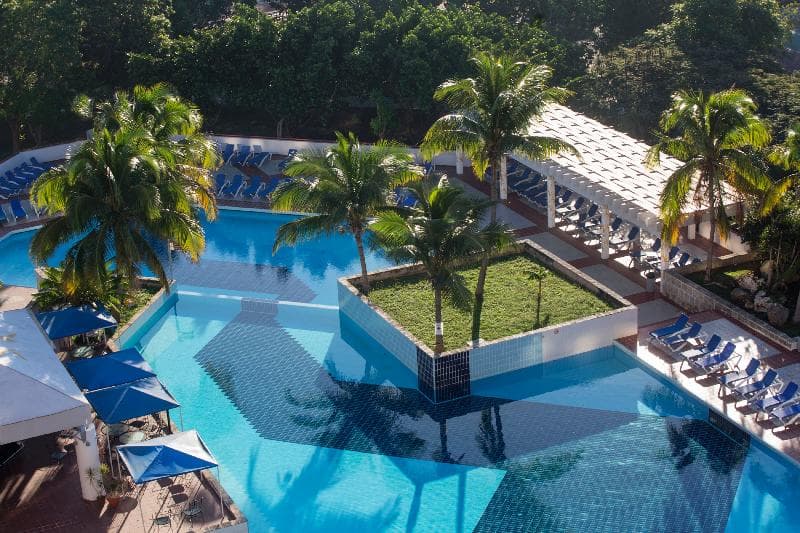 Memories Miramar Habana, PIS