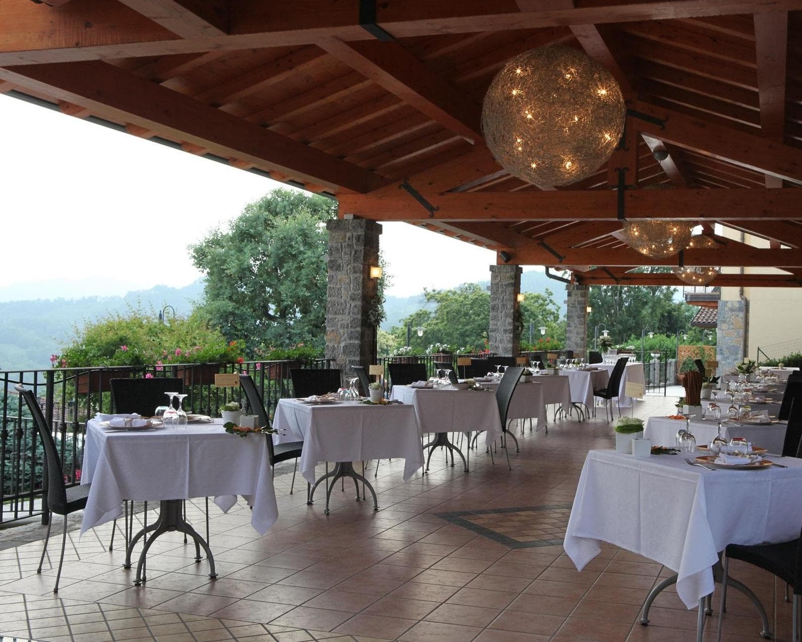 Hotel Camoretti Restaurant, 