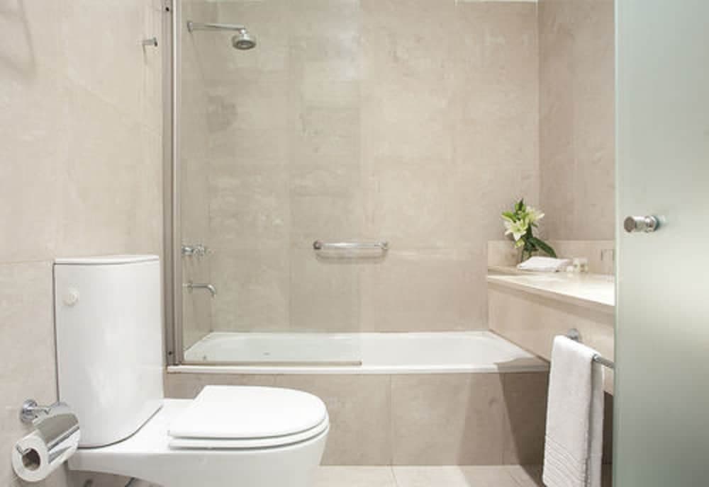 Savoy Hotel, Cuarto de baño