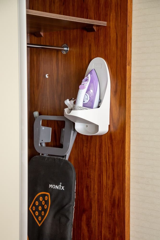 DoubleTree by Hilton Cape Town - Upper Eastside, Room