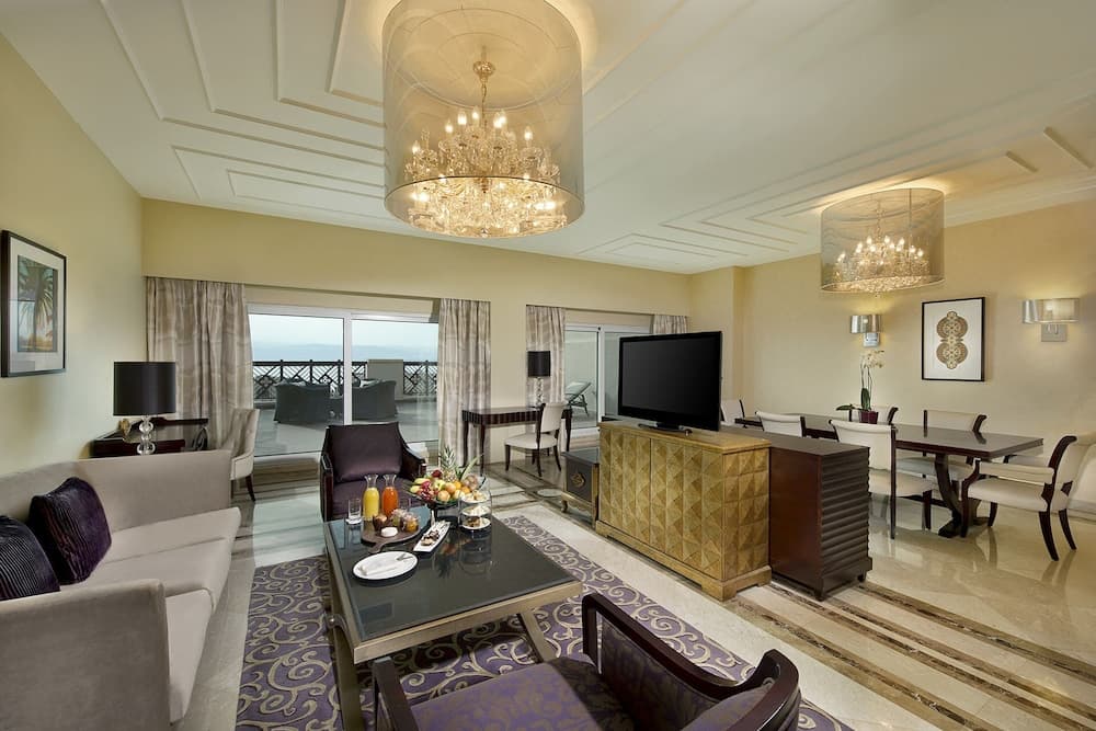 Crowne Plaza Jordan Dead Sea Resort & Spa, an IHG Hotel, Room
