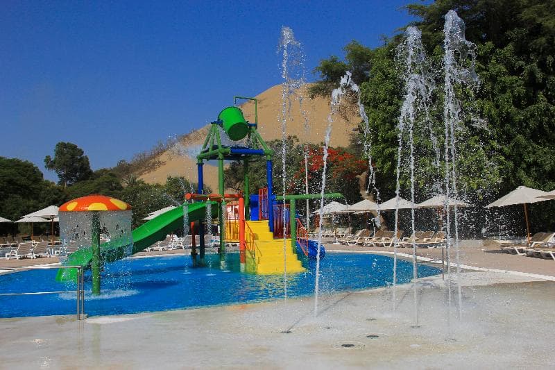 Hotel Las Dunas, PIS