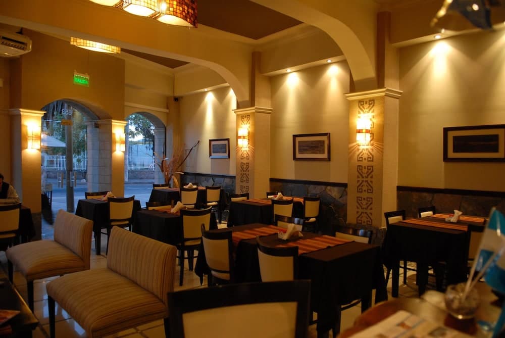 Hotel Inkai, Restaurante