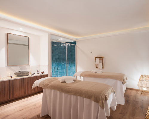 Mangia's Santa Teresa Sardinia, Curio Collection by Hilton, 