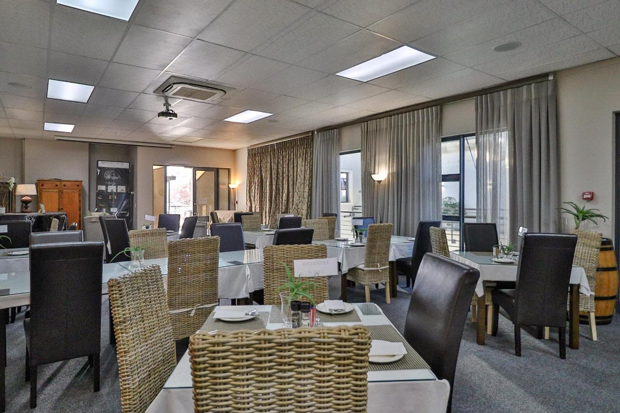 Whale Coast All-Suite-Hotel , 