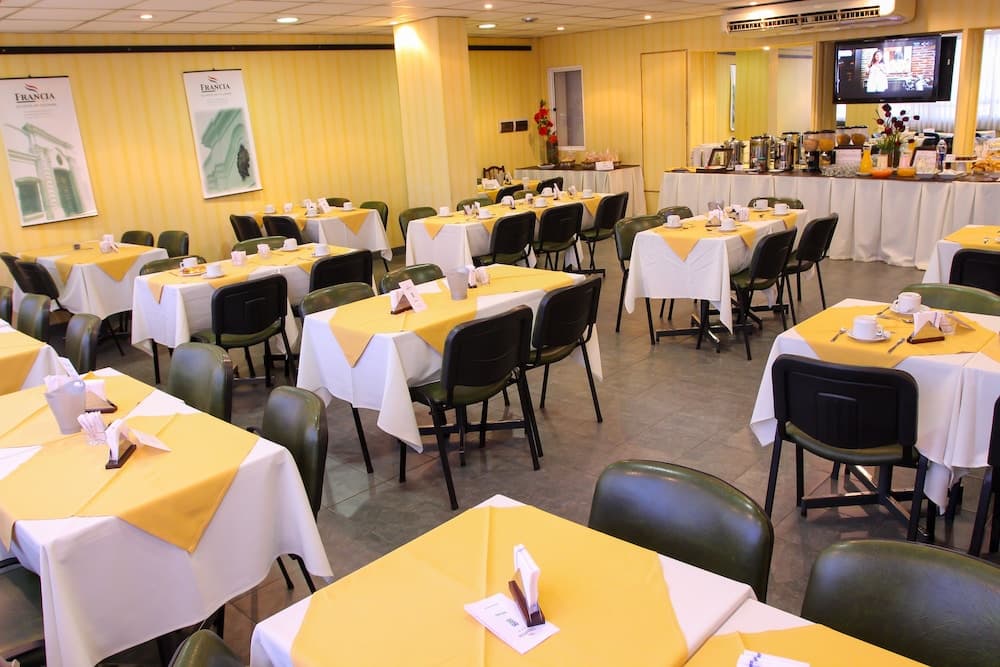 Hotel Francia, Restaurante