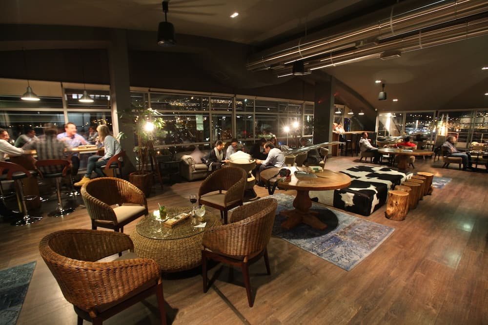 Casa Grande Hotel, Bar