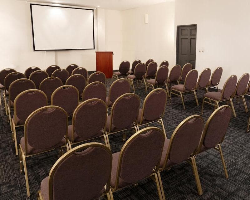 Crowne Plaza Hotels & Resorts, 