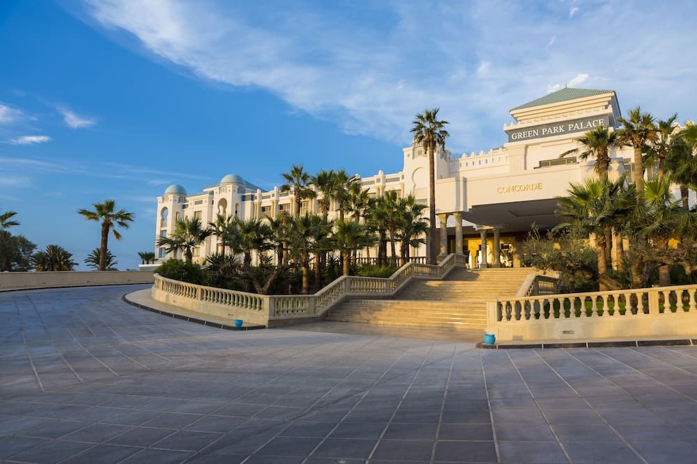 Barceló Concorde Green Park Palace, Front of property