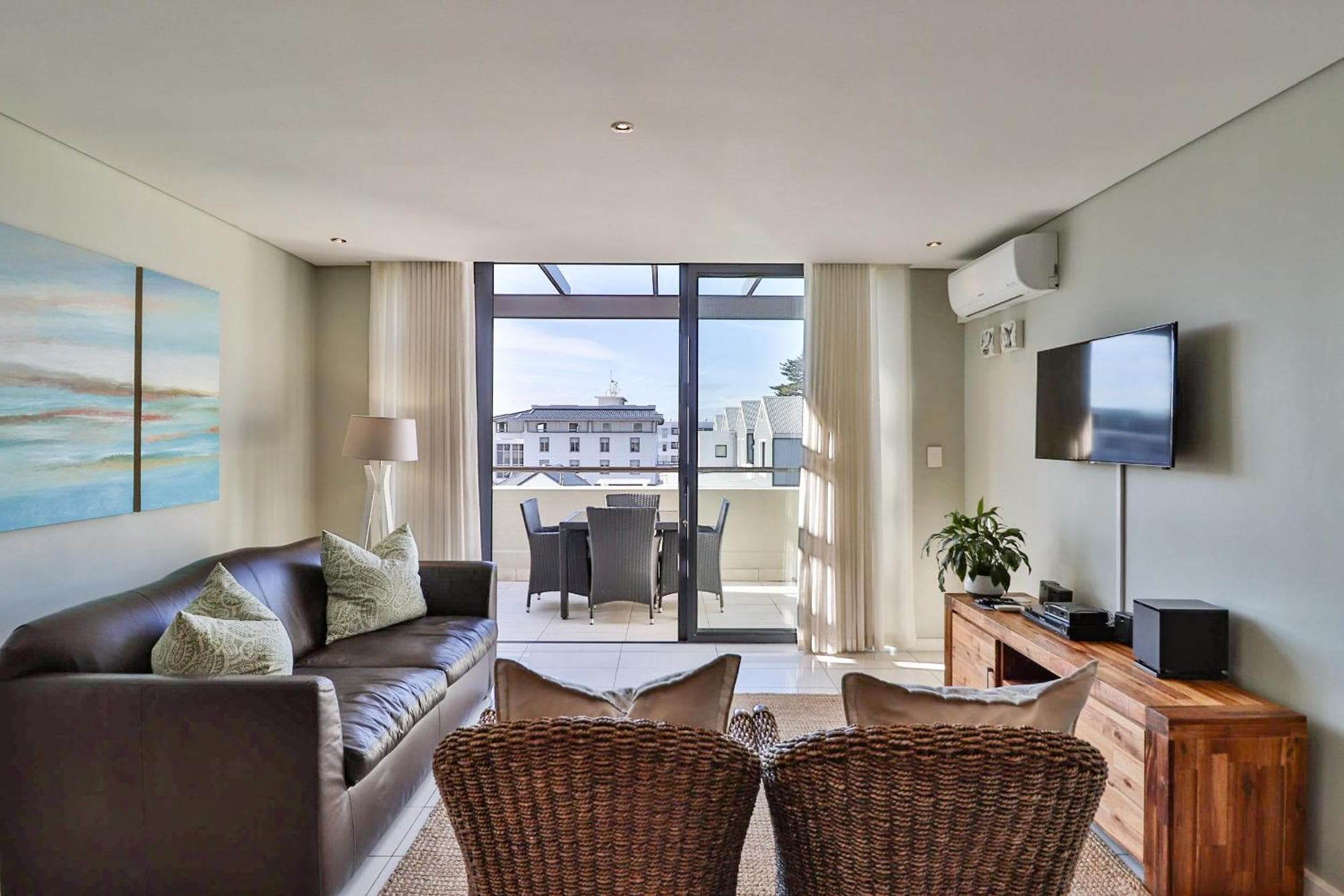 Whale Coast All-Suite-Hotel , 